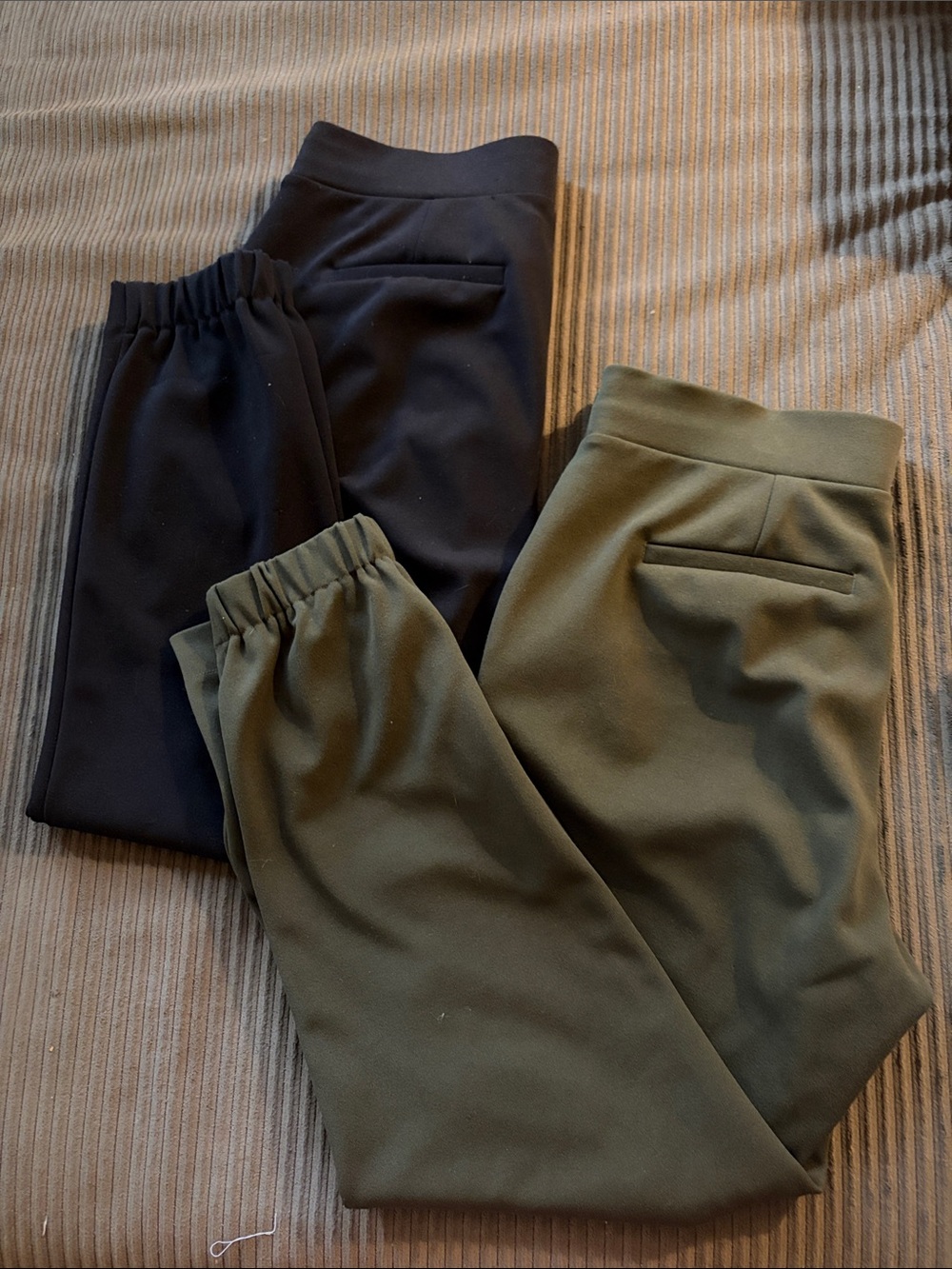 LOFT Pull-On Jogger Pants - Black and Olive